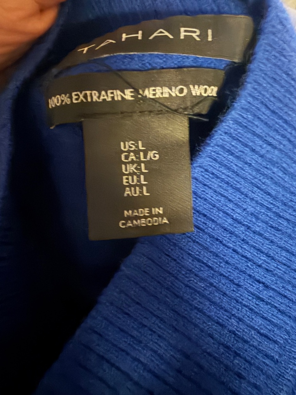 Tahari 100% Extra fine Merino Wool Mock Neck Cropped Sweater - Picture 4 of 4